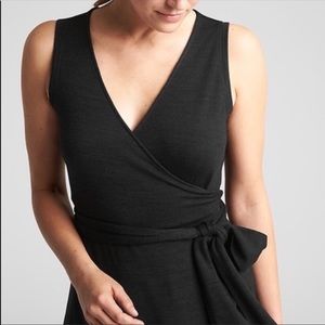 Gap sleeveless softspun midi wrap dress